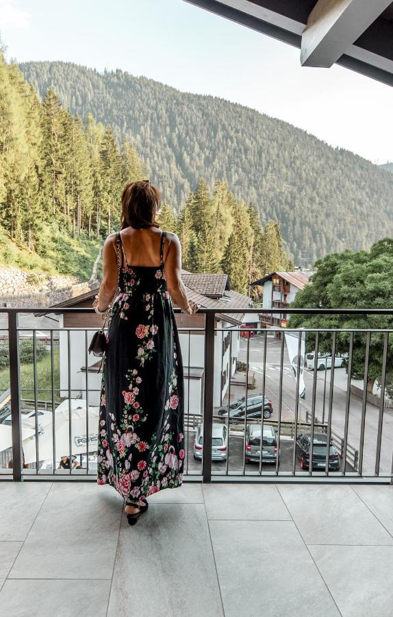 شقة Tyrol Living & Cafe نوفا ليفانتي المظهر الخارجي الصورة